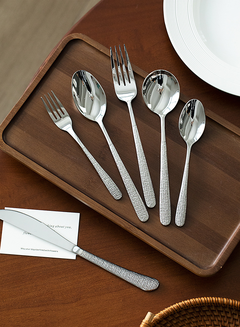 304 acero inoxidable cuchillo tenedor cuchara conjunto de alto aspecto horizontal retro western comida steak tenedor y cuchillo francés beber sopa cuchara con mango largo pic 3