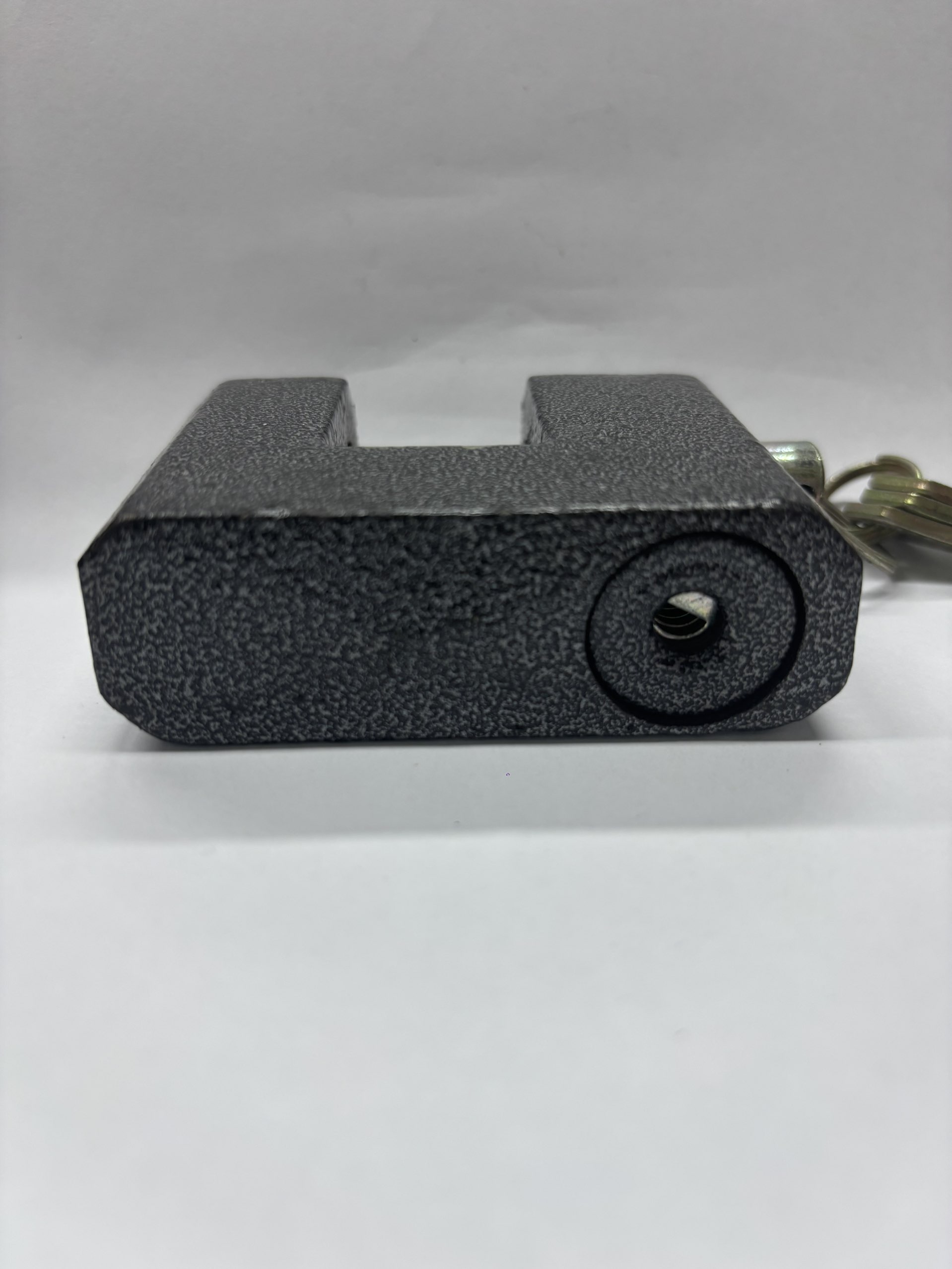 Pujiang Fangyuan Lock Industry offers Russian-style giant locks, door locks, giant locks and multi-layer locks Application Scenario