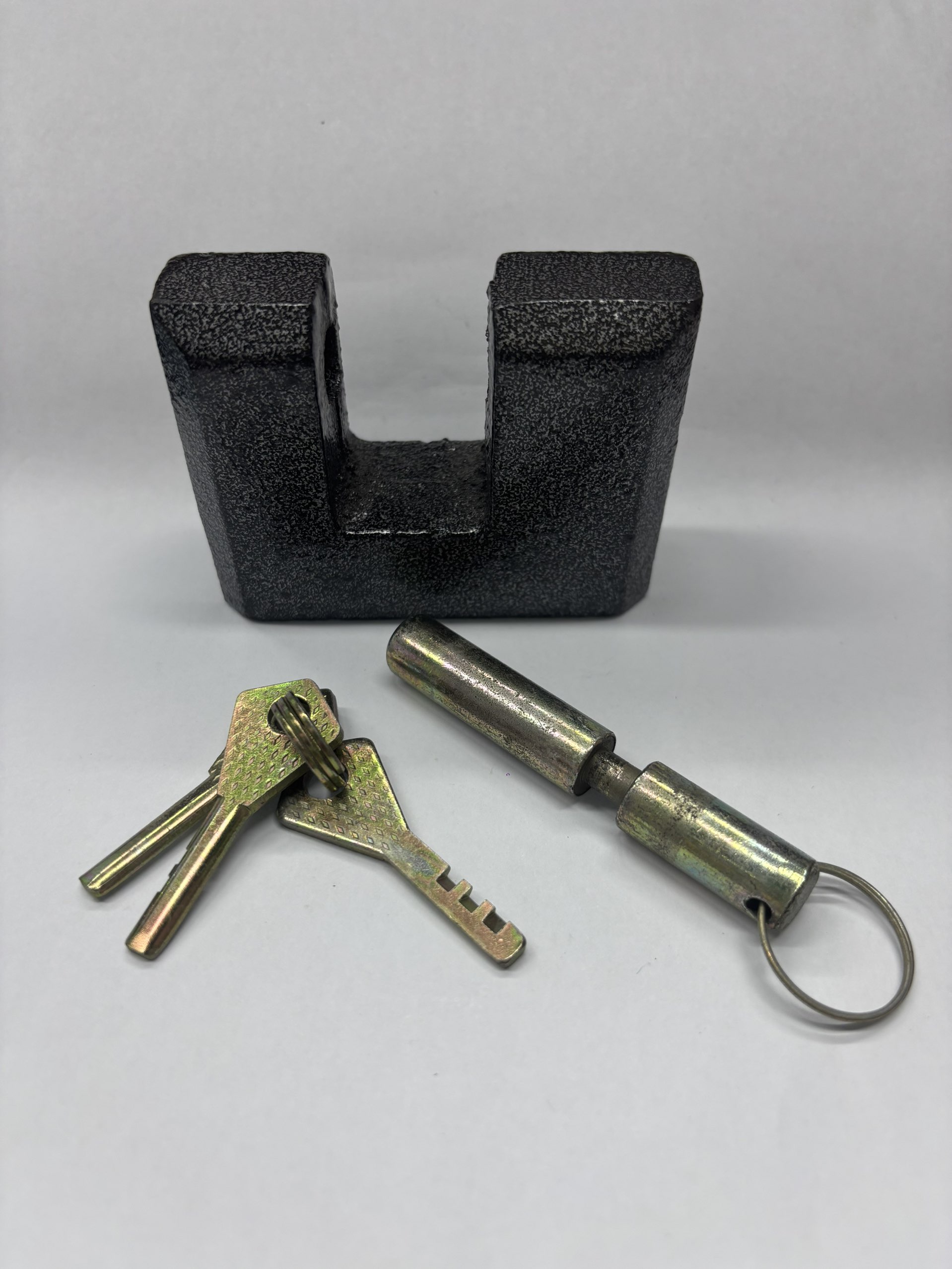 Pujiang Fangyuan Lock Industry offers Russian-style giant locks, door locks, giant locks and multi-layer locks Item Picture