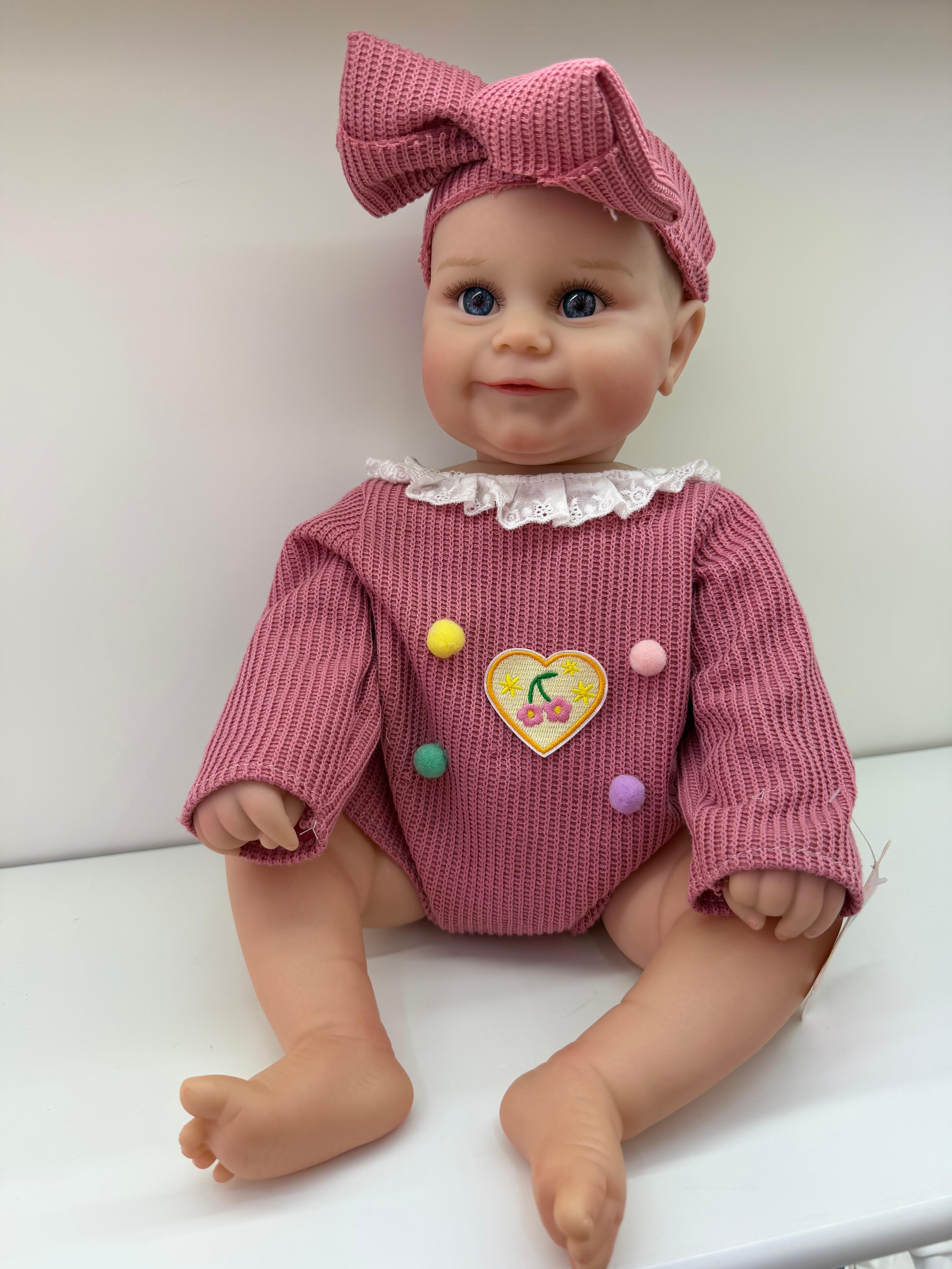 Silicone baby dolls are cute. There are various types of baby clothes with sensors Item Picture