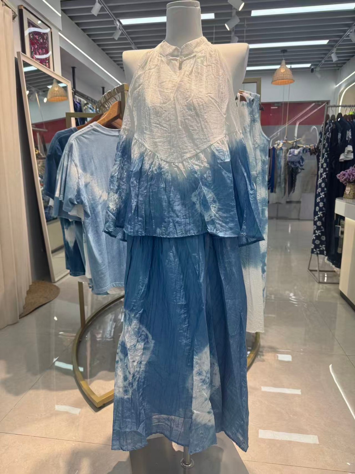 ALO azul blanco tie-dye top sin mangas falda larga conjunto bordado vaquero mujer corte corte falda de hadas otoño nuevo