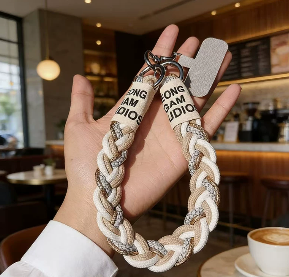 Short, color-blocked woven rope for women's wrists, cartoon and cute pendant chain, outdoor anti-loss rope