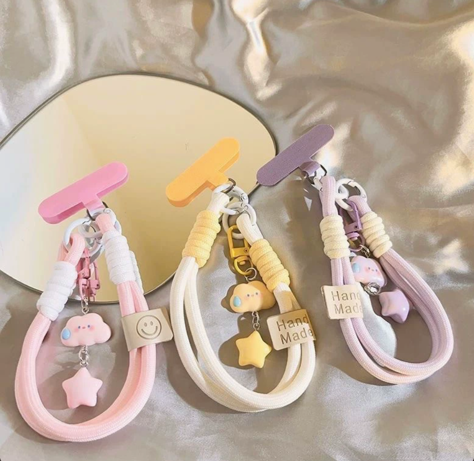 The Cloud Star mobile phone lanyard is cute, cartoon, simple and colorful, suitable for various mobile phone models