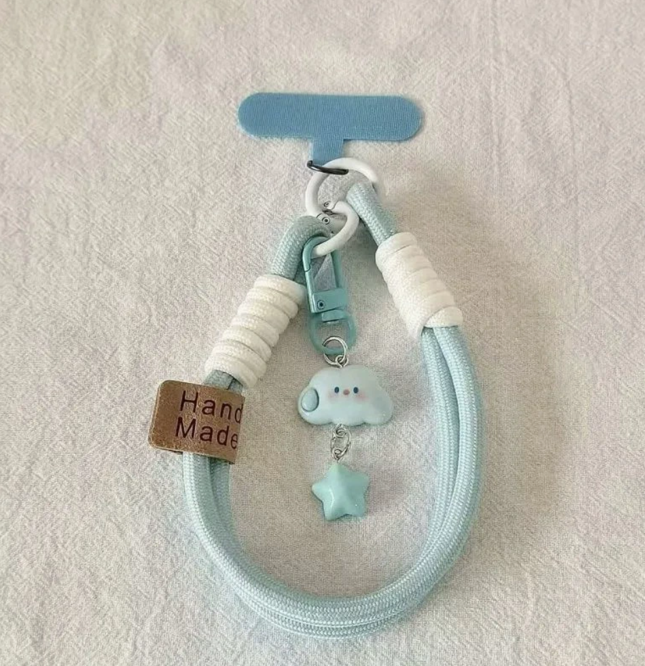 The Cloud Star mobile phone lanyard is cute, cartoon, simple and colorful, suitable for various mobile phone models Application Scenario