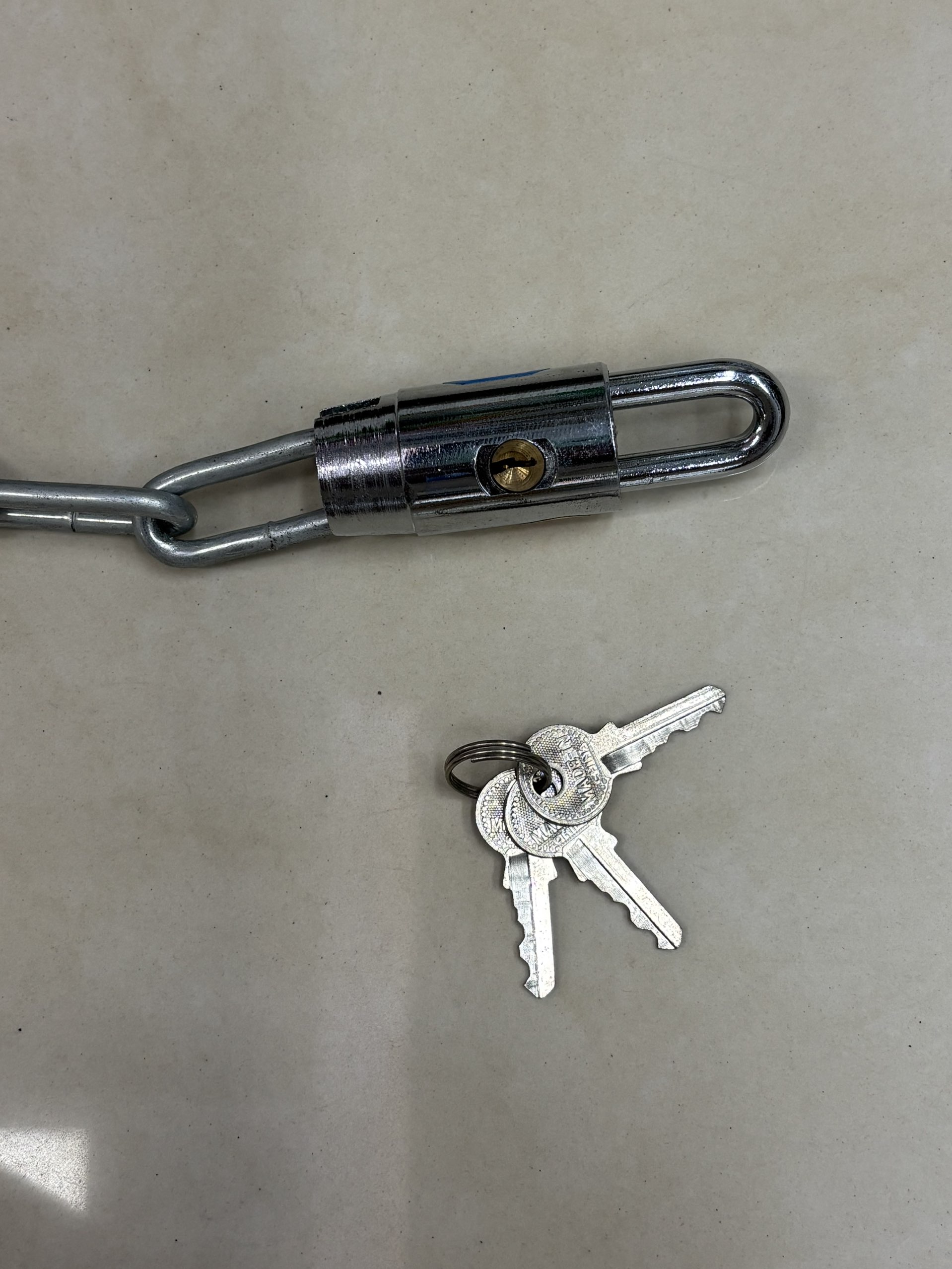 Silver chain lock, anti-theft lock for bicycles, electric bikes and scooters, safe, reliable and durable, portable accessories Item Picture