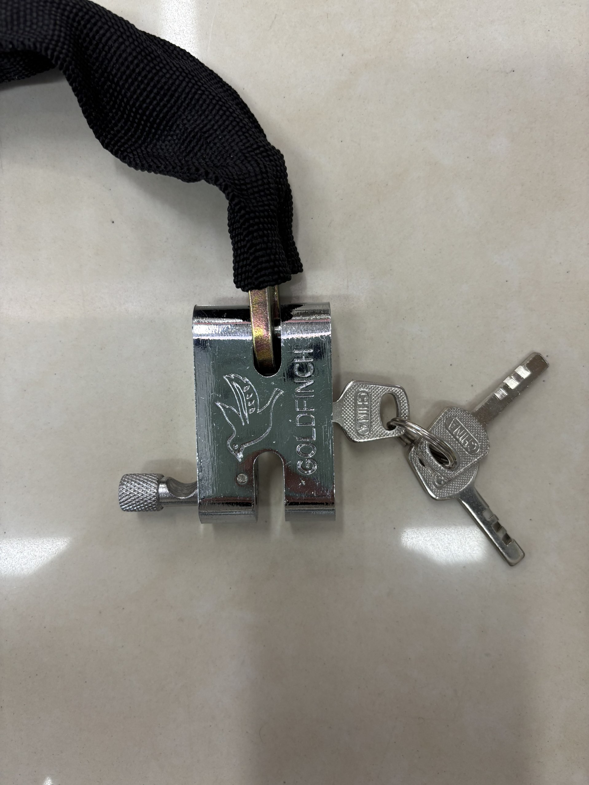 Chain lock, anti-theft chain lock, anti-shear iron chain, bicycle and motorcycle lock Application Scenario