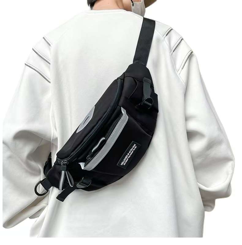 The multi-color spliced casual waist bag in beige, black and gray is a simple, fashionable and multi-functional sports bag suitable for both men and women Specification image