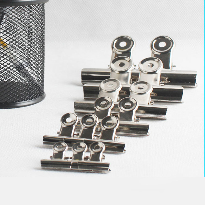 Stainless steel file clips, home and office fixed clips, metal strong multi-functional ticket clips, financial bill ticket clips, desktop document storage fixtures, business document organization clamps, studio drawing fixed metal small clips Application Scenario