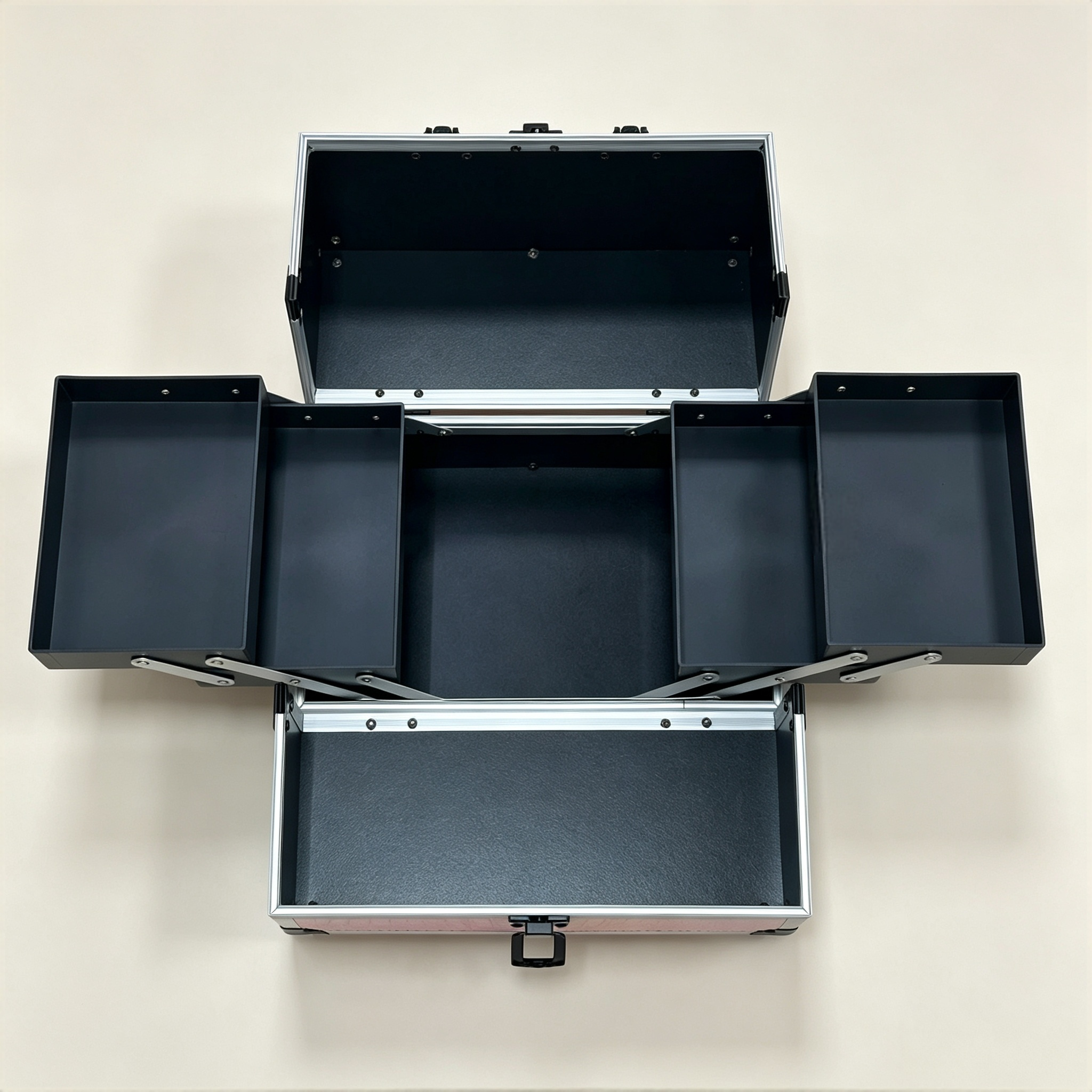 Iridery crocodile pattern aluminum frame makeup box, hand-held double opening tray, large capacity storage box, reinforced corner guard, lock, professional makeup artist toolbox, home makeup and nail art, high appearance level, portable storage box, Adihua 232SP Item Picture