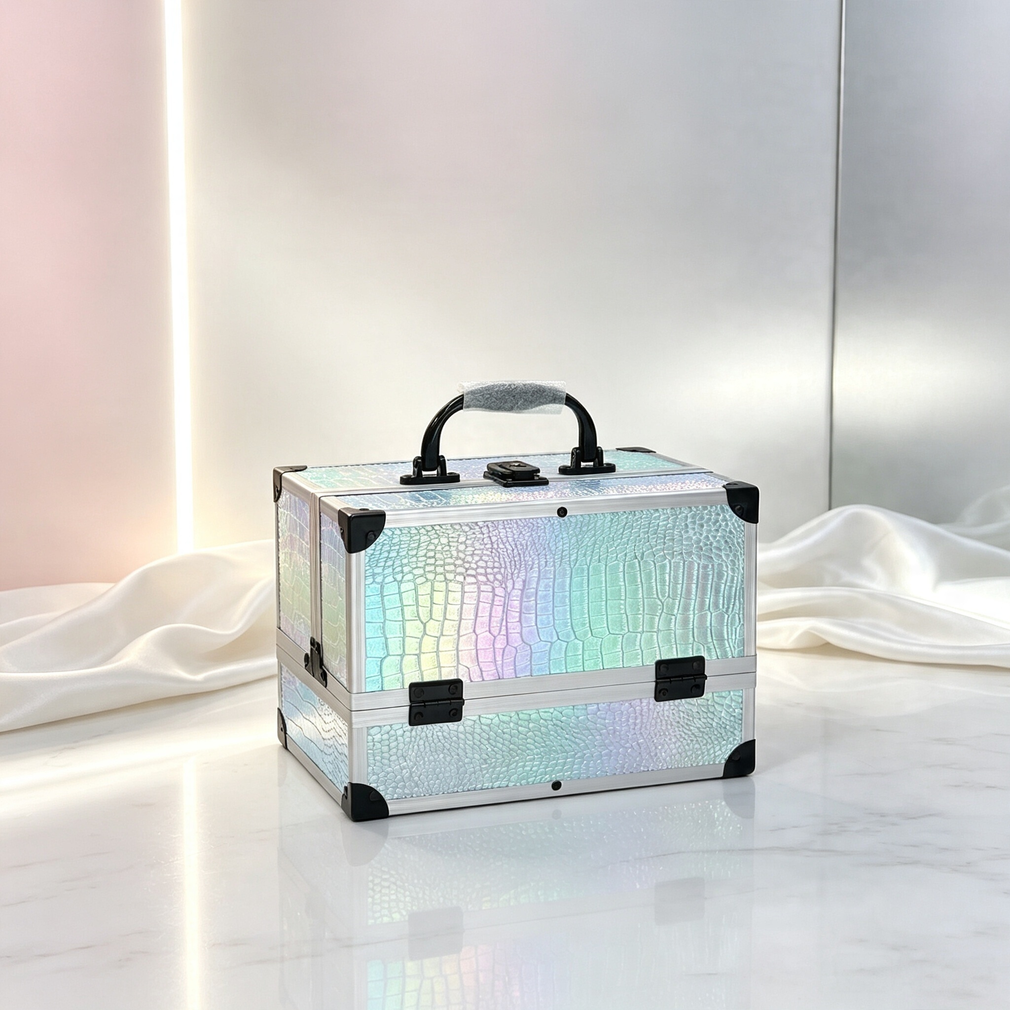 Iridery crocodile pattern aluminum frame makeup box, hand-held double opening tray, large capacity storage box, reinforced corner guard, lock, professional makeup artist toolbox, home makeup and nail art, high appearance level, portable storage box, Adihua 232SP details Picture