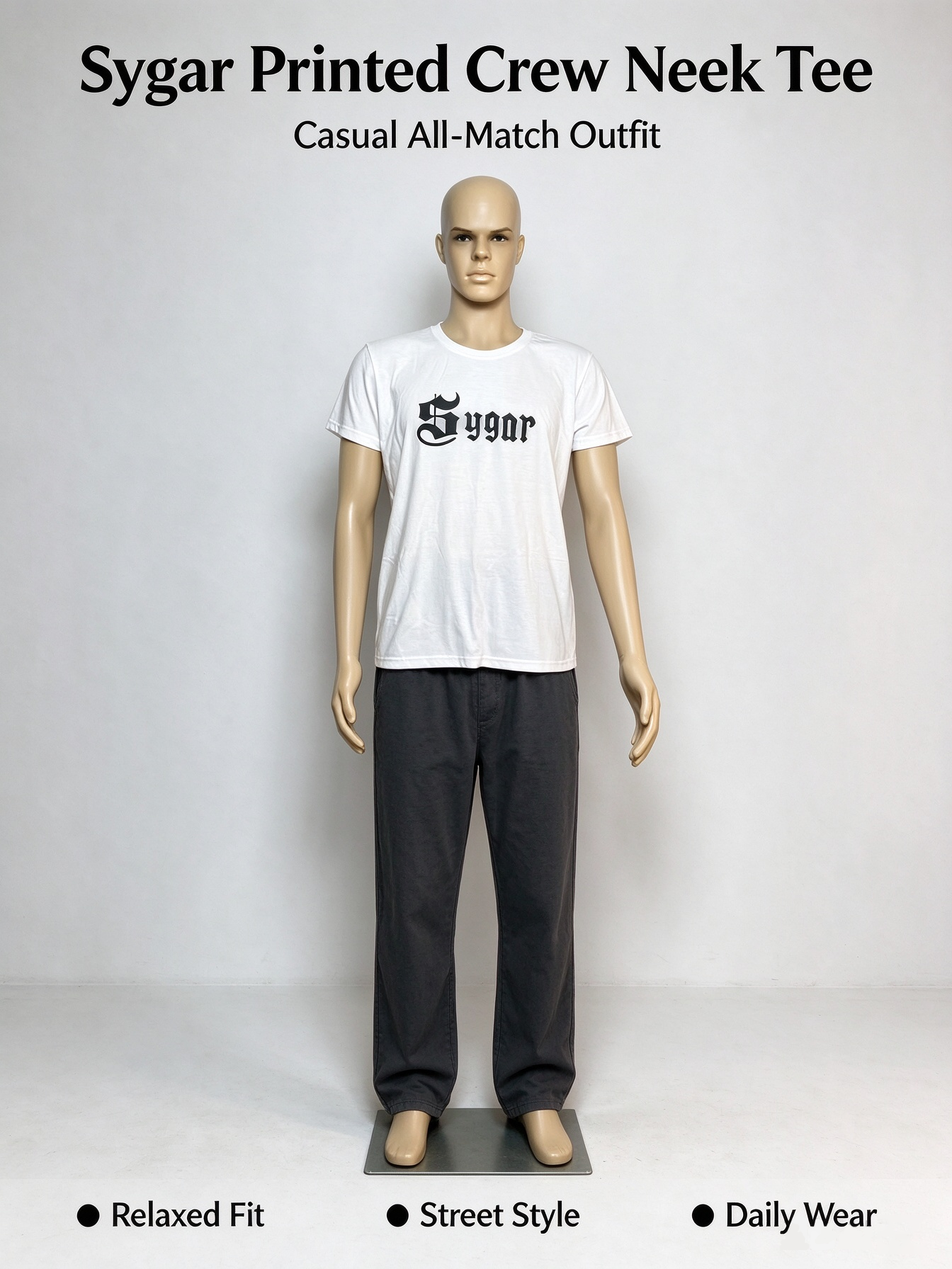 A simple white short-sleeved T-shirt showcases comfortable and versatile casual wear pic 1