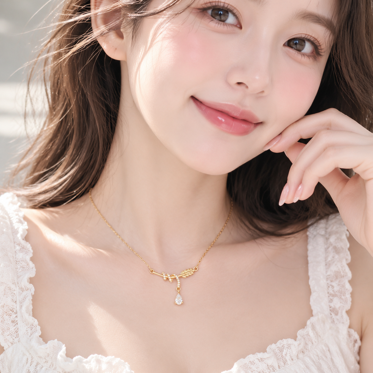A niche wrapped feather necklace, a light luxury water drop collarbone chain, and a simple golden elegant necklace pic 6