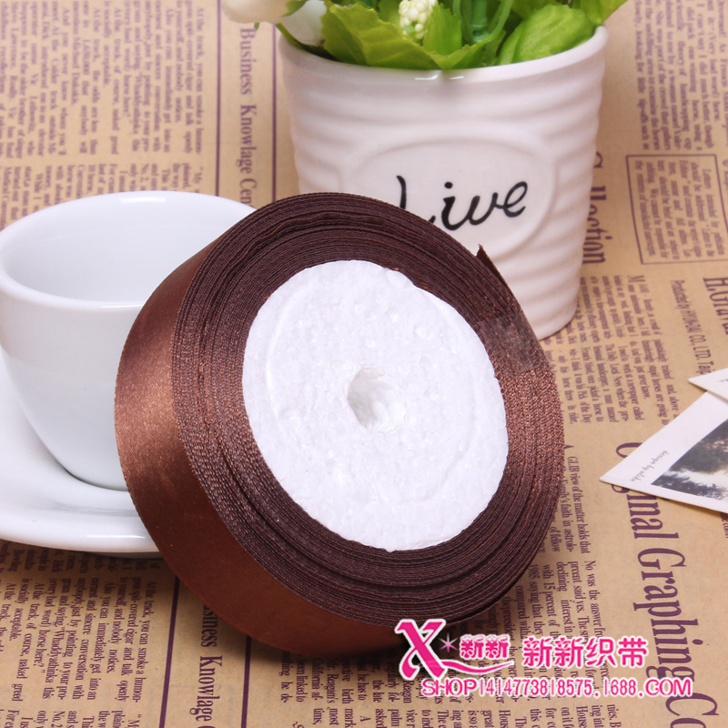 Yiwu quality goods: Colorful ribbons, satin ribbons, polyester webbing, silk ribbons, rolled cakes, gifts, decorations. 2.5cm wide ribbons, approximately 22 meters long -1006/41296 undefined