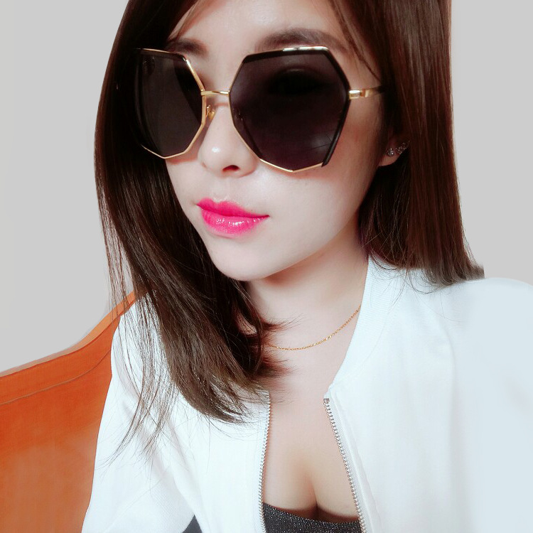 义乌好货 2019新款偏光太阳镜女韩版潮复古原宿风墨镜个性网红眼镜圆脸批发-1004/23058白底实物图