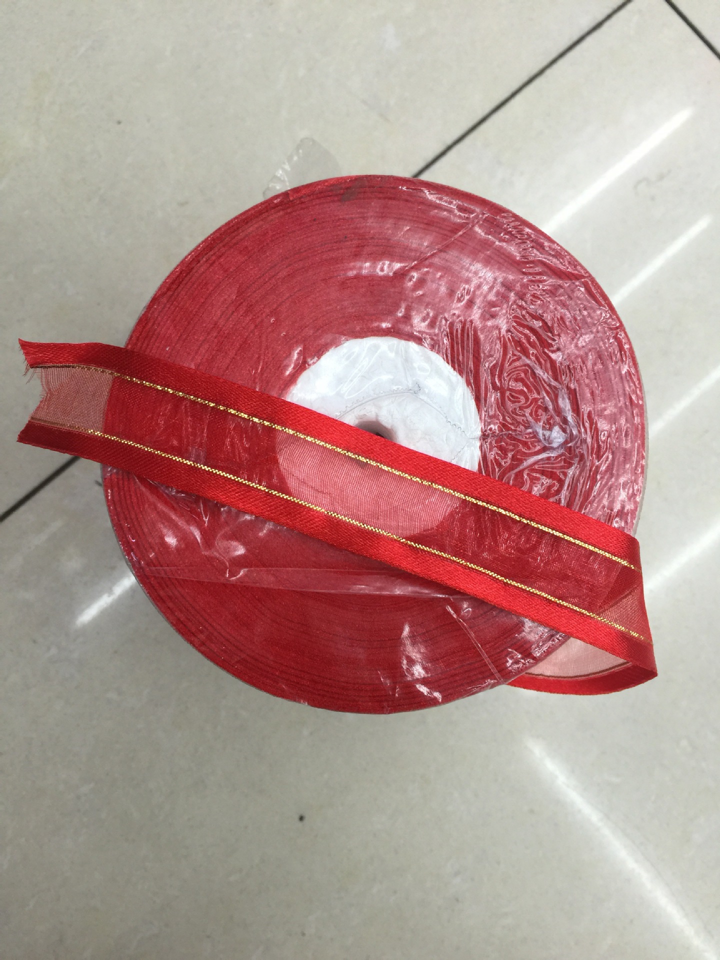 Yiwu quality wide edge gauze ribbons + gold thread handmade DIY bows in stock. Wholesale of accessories, hair accessories, headwear and ribbons -1006/41296 Application Scenario