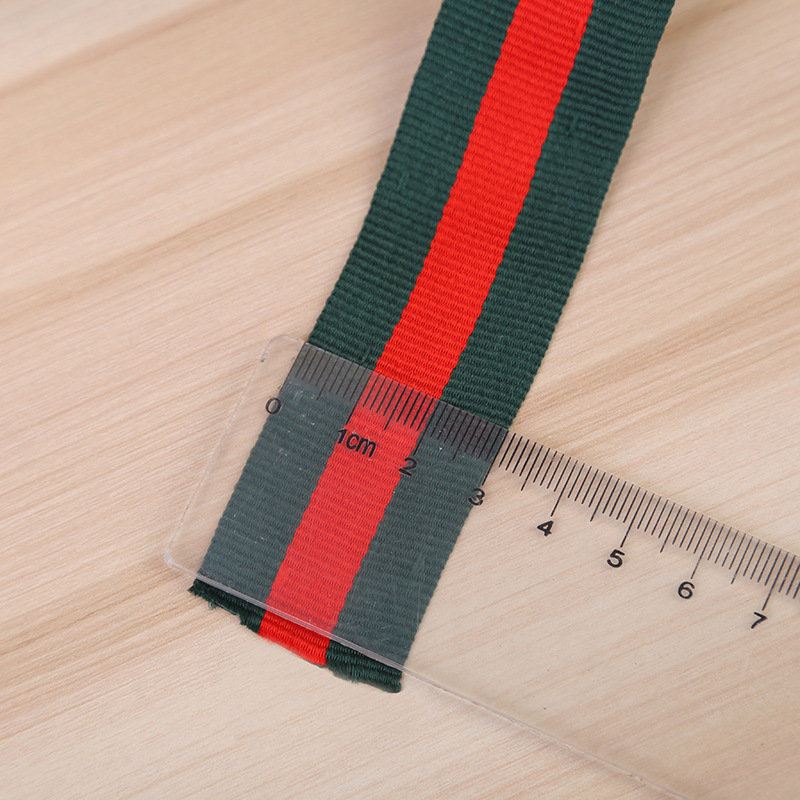 Yiwu Good Goods 2018 New Two-Color Striped Ribbon Color Polyester Binding Cloth Clothing Bags Elastic Band Manufacturers Wholesale -1007/70721 Application Scenario