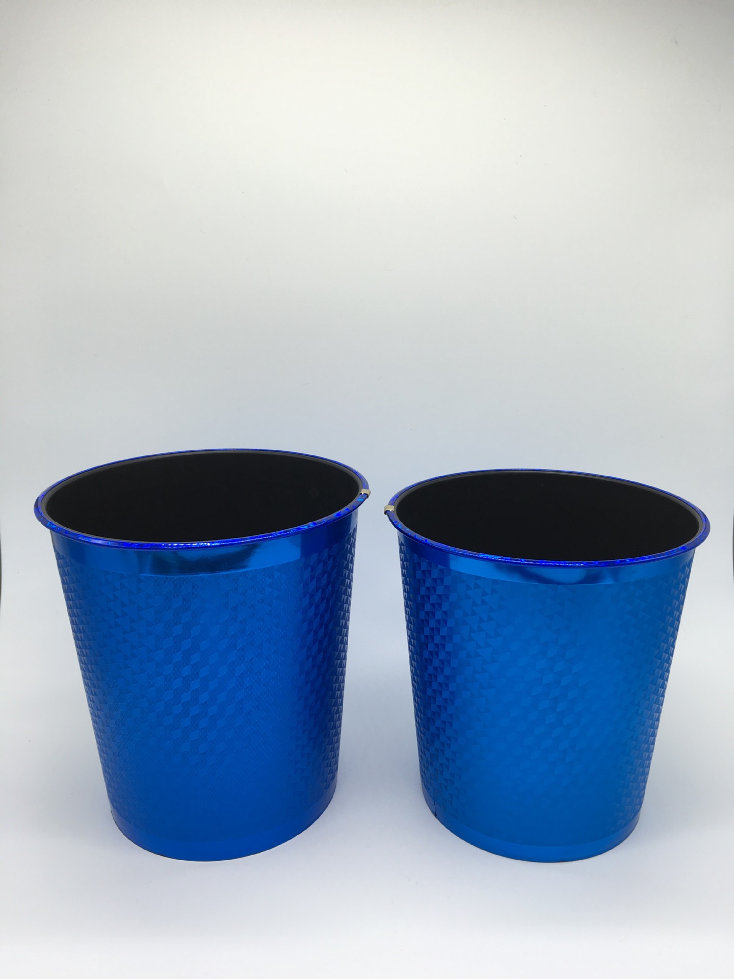 义乌好货 创意时尚金边印花方格卫生桶塑料垃圾桶家用无盖特价批发-1006/34495