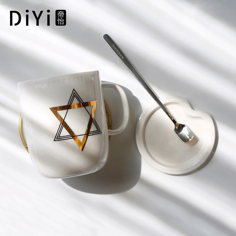 Yiwu Good goods 2017 new hot gold ceramic mug with lid spoon Creative student couple milk coffee cup wholesale -1006/36591 thumbnail