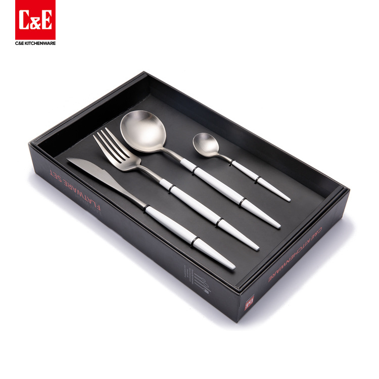Yiwu Selection white handle silver four-piece classic cutlery set, 304 stainless steel cutlery, Chuangyi kitchenware -1003/19006
