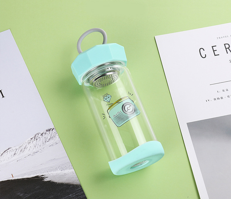 Yiwu Good Goods Manufacturers New Cute Cartoon Silicone Rope Tea Cup Single-Layer Non-Slip With Cover High Borosilicate Glass Water Cup Female -1006/36591 undefined