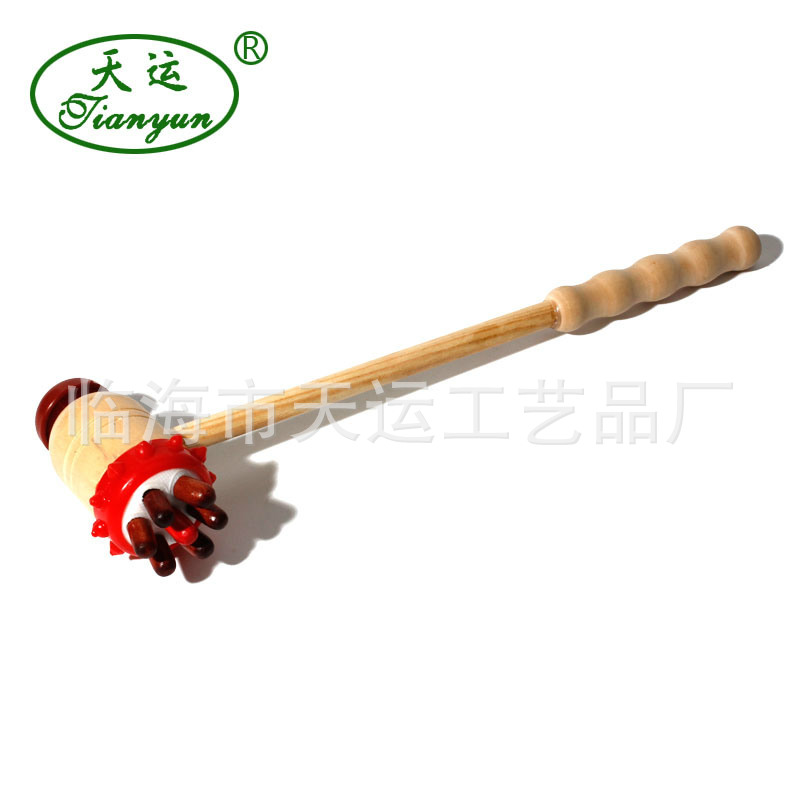Yiwu Good Goods Small Hammer Red Massage Equipment Tianyun Craft Products Manufacturers Direct Health Care Body Explosion -1006/36747 Application Scenario