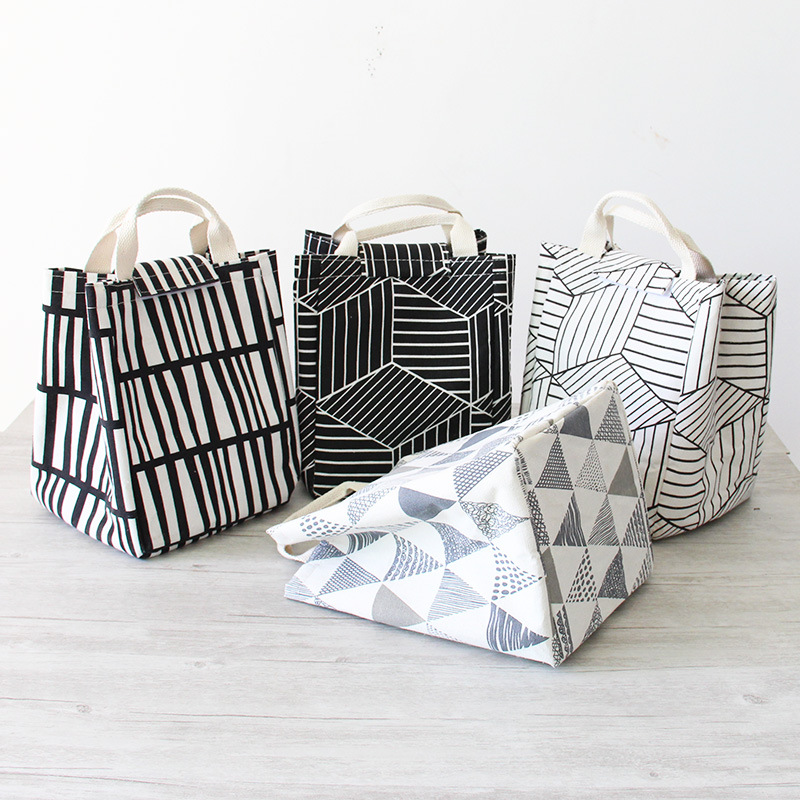Yiwu Selection cartoon square cotton and hemp rope travel bag shoe bag convenient makeup bag cartoon insulation bag undefined