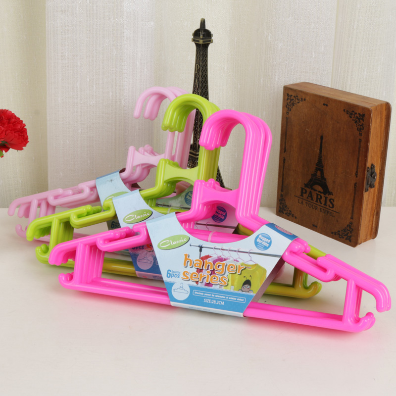 Yi Wu Hao goods household multi-purpose long hook plastic children's hanger LT-1004