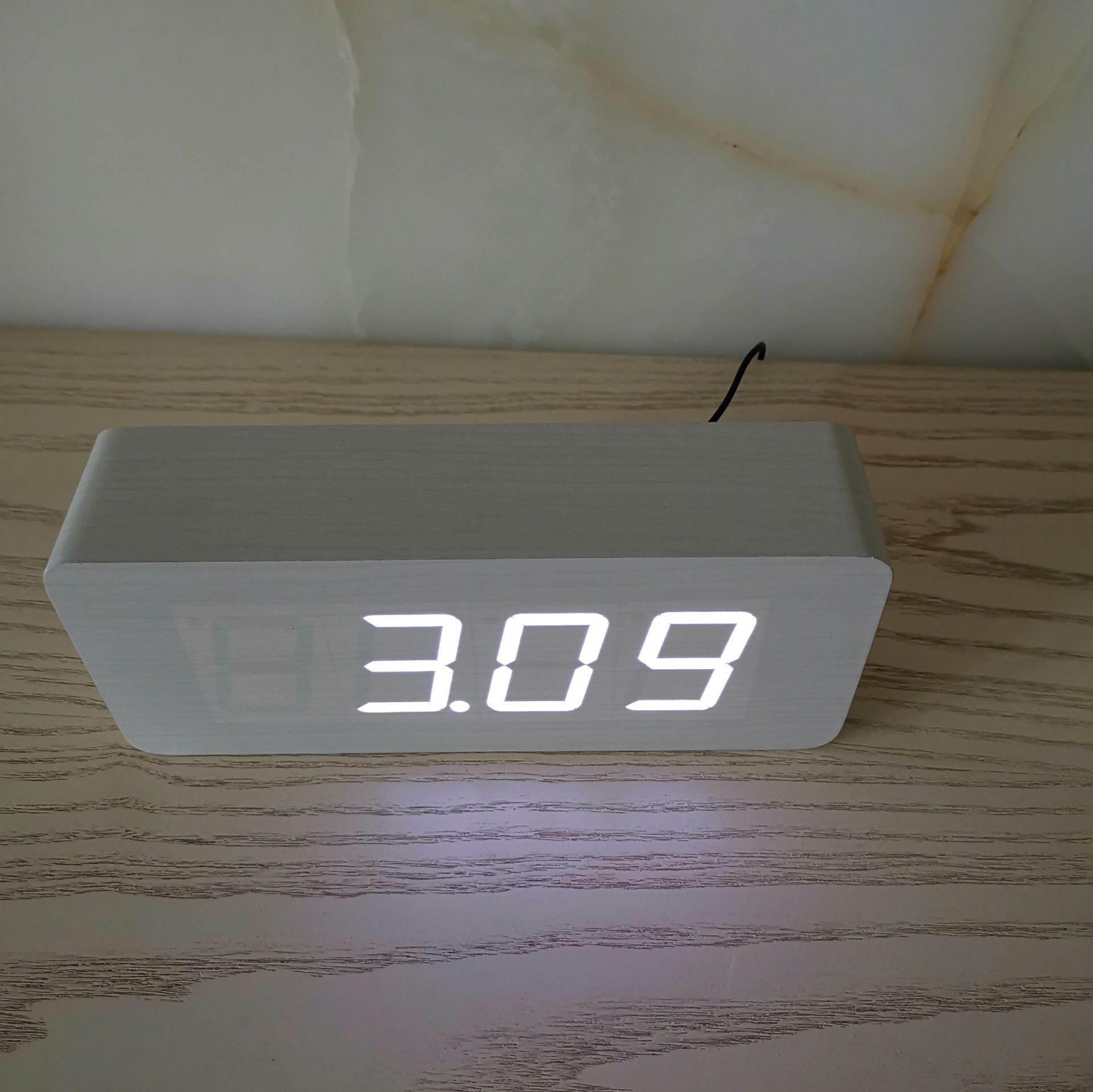 义乌好货 木质led电子智能钟 创意时尚闹钟 声控夜光数字静音led电子木头钟-1003/18007