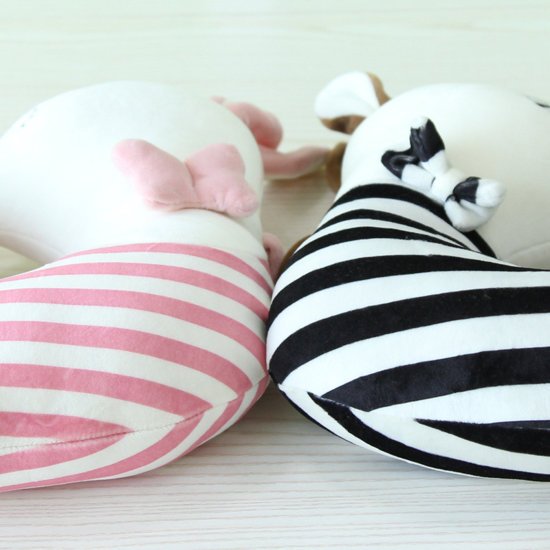 Yiwu Good Goods plush pillow, Cartoon pair deer U-shaped pillow, home decoration, business trip, travel, office nap neck Protection pillow -1006/35011 Item Picture