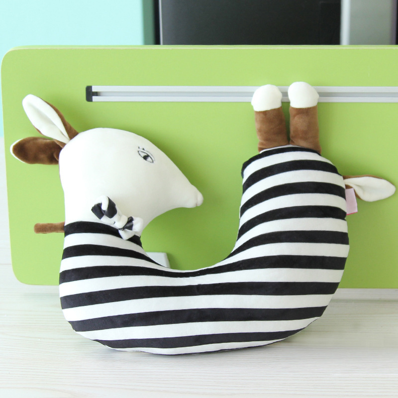 Yiwu Good Goods plush pillow, Cartoon pair deer U-shaped pillow, home decoration, business trip, travel, office nap neck Protection pillow -1006/35011 undefined