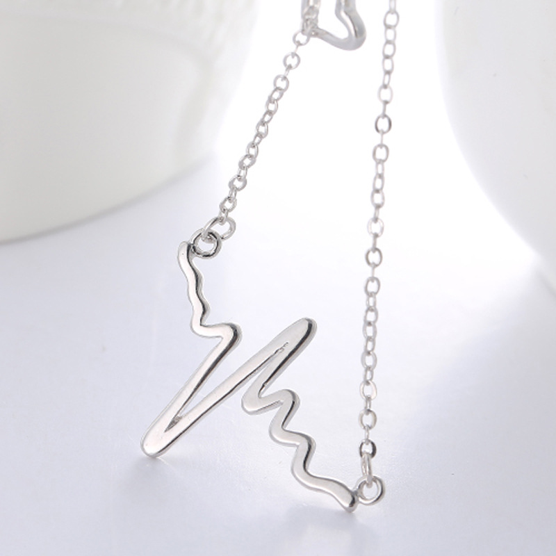 Yiwu good goods S925 sterling silver Korean fashion pendant chain heart moment collar heart clavicle pendant chain -1001/5690