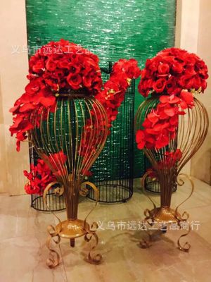 义乌好货 新款铁艺婚庆道具桌花花瓶路引花器 装饰插花花架 婚纱拍摄摆件-1001/9248图