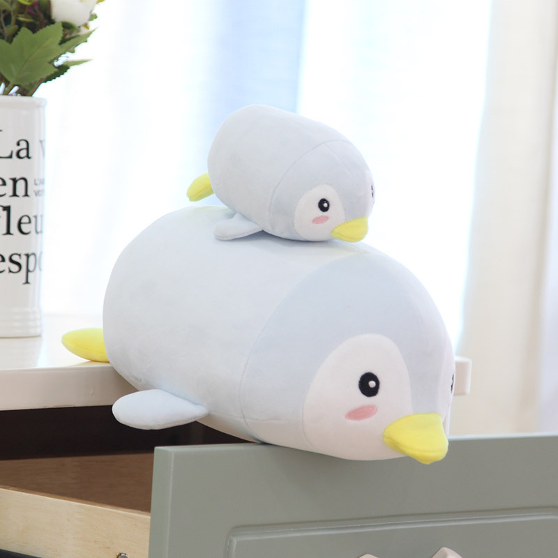 Yiwu Quality Products Manufacturer Creative Cute Cartoon Penguin Family Children's throw pillows, home fashion, couple Valentine's Day gifts -1006/35011 Application Scenario