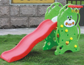 Yiwu Selection Hualong love bear slide manufacturers direct plastic combination slide children safety slide amusement facilities -1001/2084