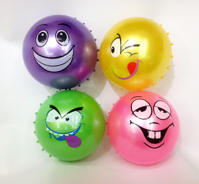 Yiwu quality products for export to Japan and the United States: Eco-friendly massage smiling face balls, children's toys, safe gifts, kindergarten inflatable balls -1001/2304