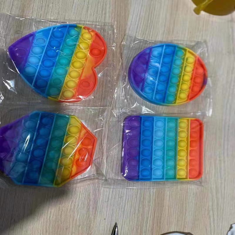 流行硅胶玩具/流行硅胶包包/爆款玩具产品图
