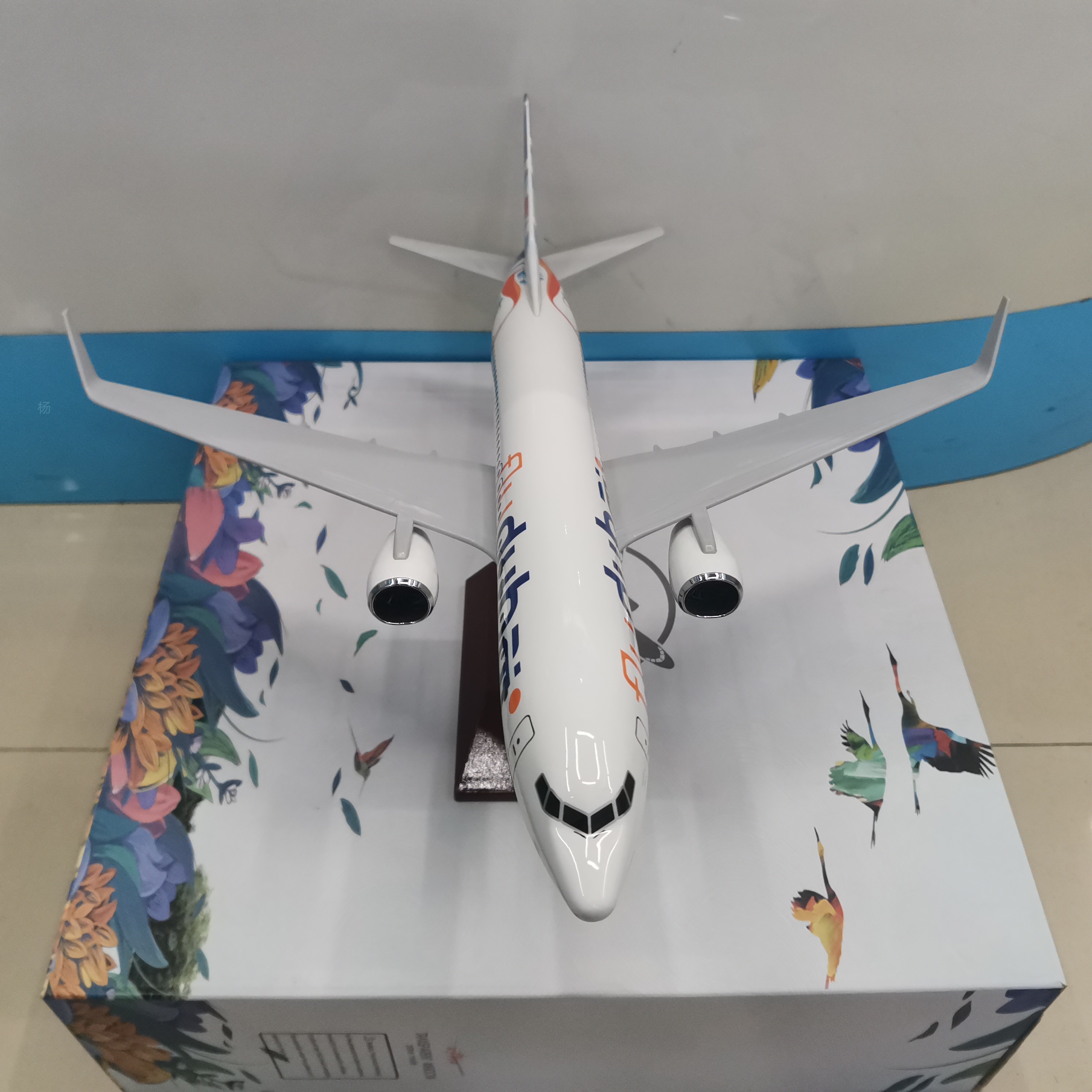 飞机模型（B737-800迪拜航空47CM飞机模型）ABS合成强化树脂飞机模型 仿真飞机模型详情图3