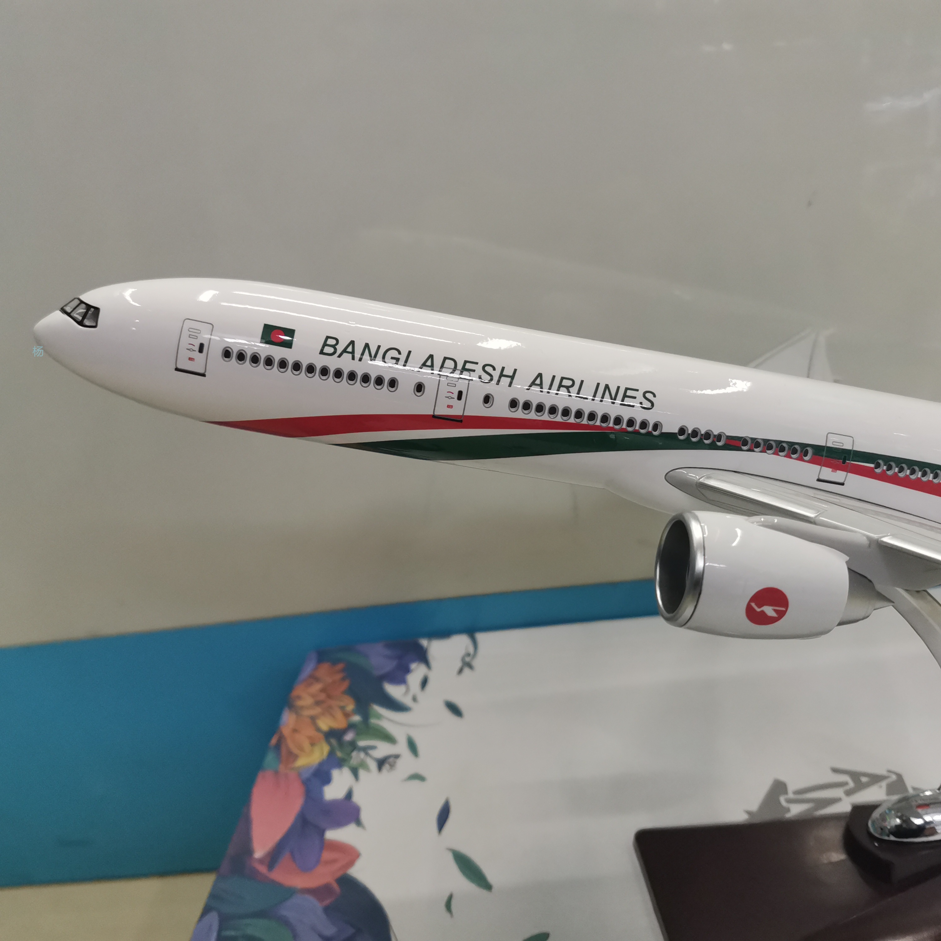 飞机模型（孟加拉航空B777-300ER飞机）仿真飞机模型 ABS合成强化树脂飞机模型详情图3