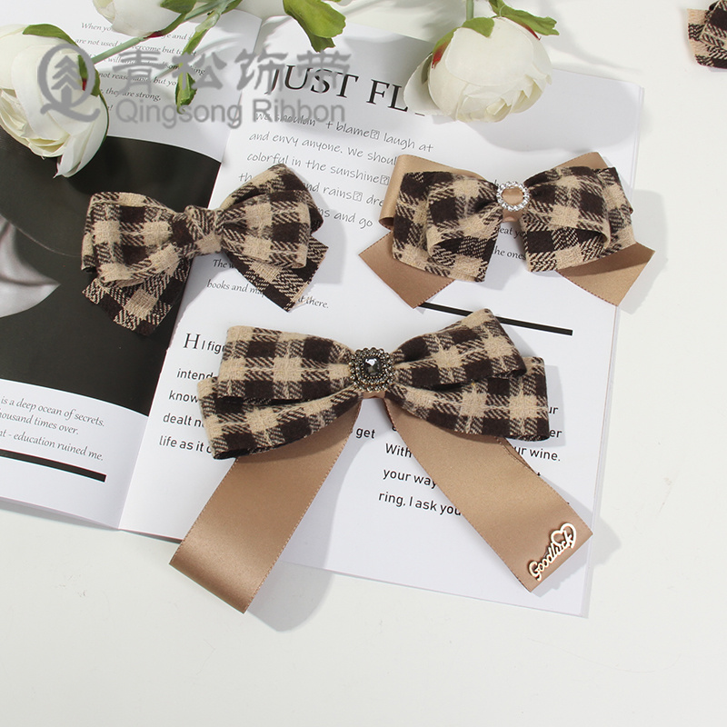 Green pine ribbons, autumn and winter faux cashmere checkered woven ribbons, bow ribbon cards, DIY through woven ribbons, children's hair accessories, diy pendants, gift packaging, clothing materials, clothing accessories, lace, flower packaging ribbons, cake gift boxes, binding straps