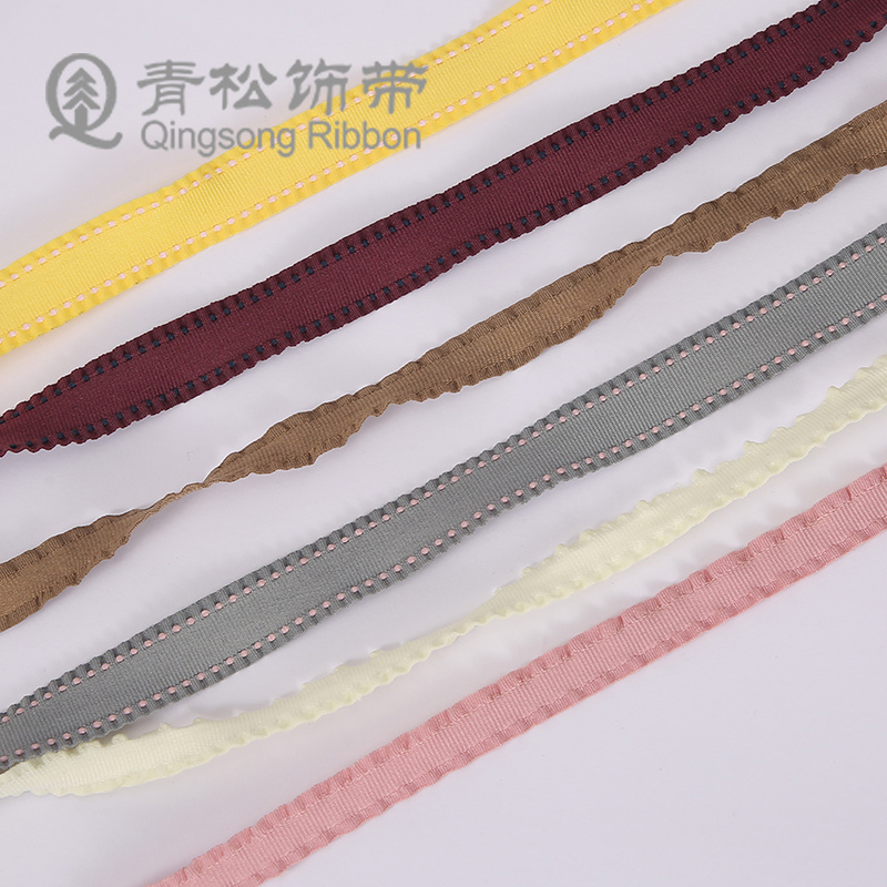 Green pine ribbons, Korean jumpers, ruffled woven ribbons, bows, ribbon cards, DIY through woven ribbons, children's hair accessories, diy pendants, gift packaging, clothing materials, clothing accessories, lace, flower packaging, ribbon cakes, gift boxes, binding straps details Picture