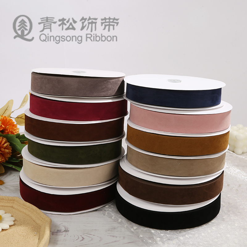 Green pine ribbons, double-sided deerskin velvet woven ribbons for autumn and winter, bow ribbon cards, DIY woven ribbons, children's hair accessories, diy pendants, gift packaging, clothing materials, clothing accessories, lace, flower packaging ribbons, cake gift boxes, binding straps Specification image