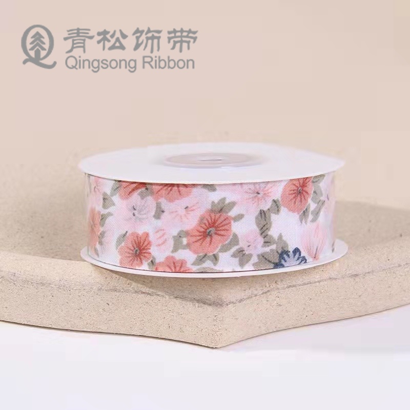 Green pine ribbon, Korean retro floral webbing, bow, ribbon card, DIY through webbing, children's hair accessory, diy pendant, gift packaging, clothing materials, clothing accessories, lace, flower packaging, ribbon, cake, gift box, tie Application Scenario
