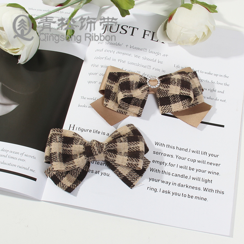 Green pine ribbons, autumn and winter faux cashmere checkered woven ribbons, bow ribbon cards, DIY through woven ribbons, children's hair accessories, diy pendants, gift packaging, clothing materials, clothing accessories, lace, flower packaging ribbons, cake gift boxes, binding straps details Picture