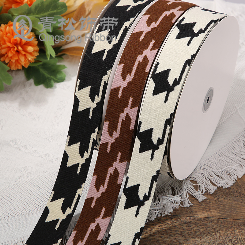 Pine ribbon, autumn and winter large woven ribbon, bow, ribbon card, DIY through woven ribbon, children's hair accessory, diy pendant, gift packaging, clothing materials, clothing accessories, lace, flower packaging, ribbon, cake gift box, binding strap Application Scenario