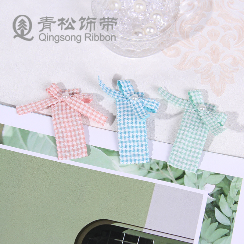 Green pine ribbons, fresh wavy fine checkered webbing, bow ribbons, ribbon cards, DIY through webbing, children's hair accessories, lace pendants, gift packaging, clothing materials, clothing accessories, lace, flower packaging, ribbon cakes, gift boxes, binding straps Item Picture