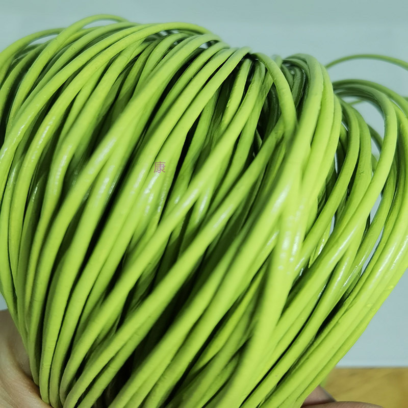 1.5mm light green cowhide leather 100 meters can be customized necklace bracelet rope Application Scenario
