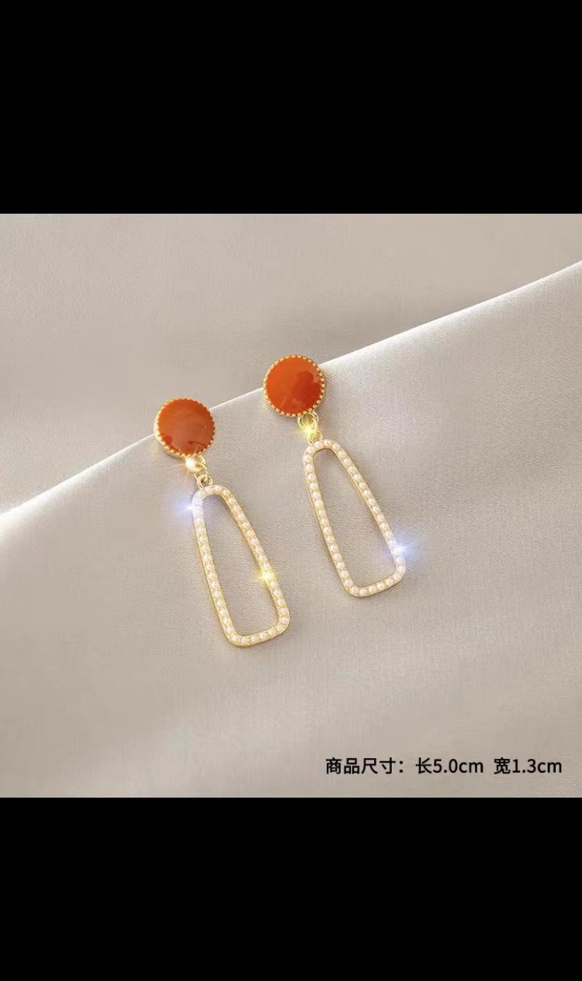 美之琴饰品076韩版镂空水滴珍珠时尚耳钉