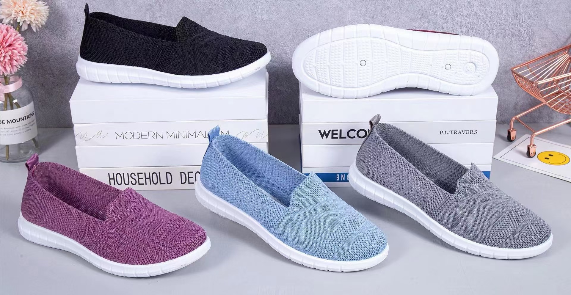 The new Feizhi women's shoes from Must-Win are a bestseller. They are a trendy, breathable and versatile women's shoe for spring. Feizhi soft-soled anti-odor youth sports and casual shoes. 43794-04074 Item Picture