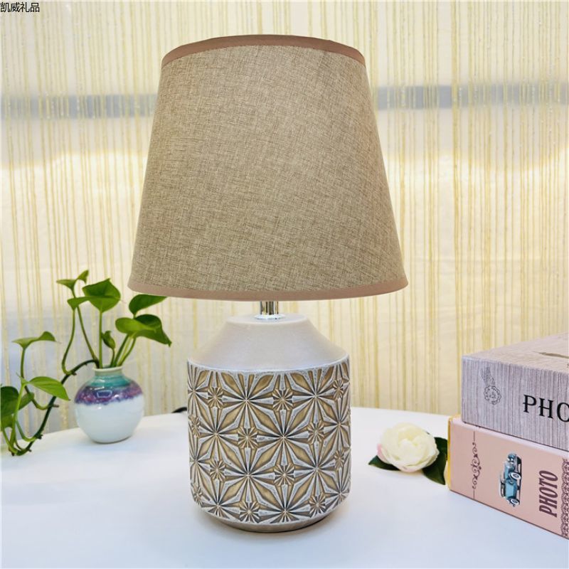 New South American Style Dormitory Bedroom Simple Modern Matte Ceramic Desk Lamp Crafts/Gift Light Kaiwei Gift Kw20010 details Picture