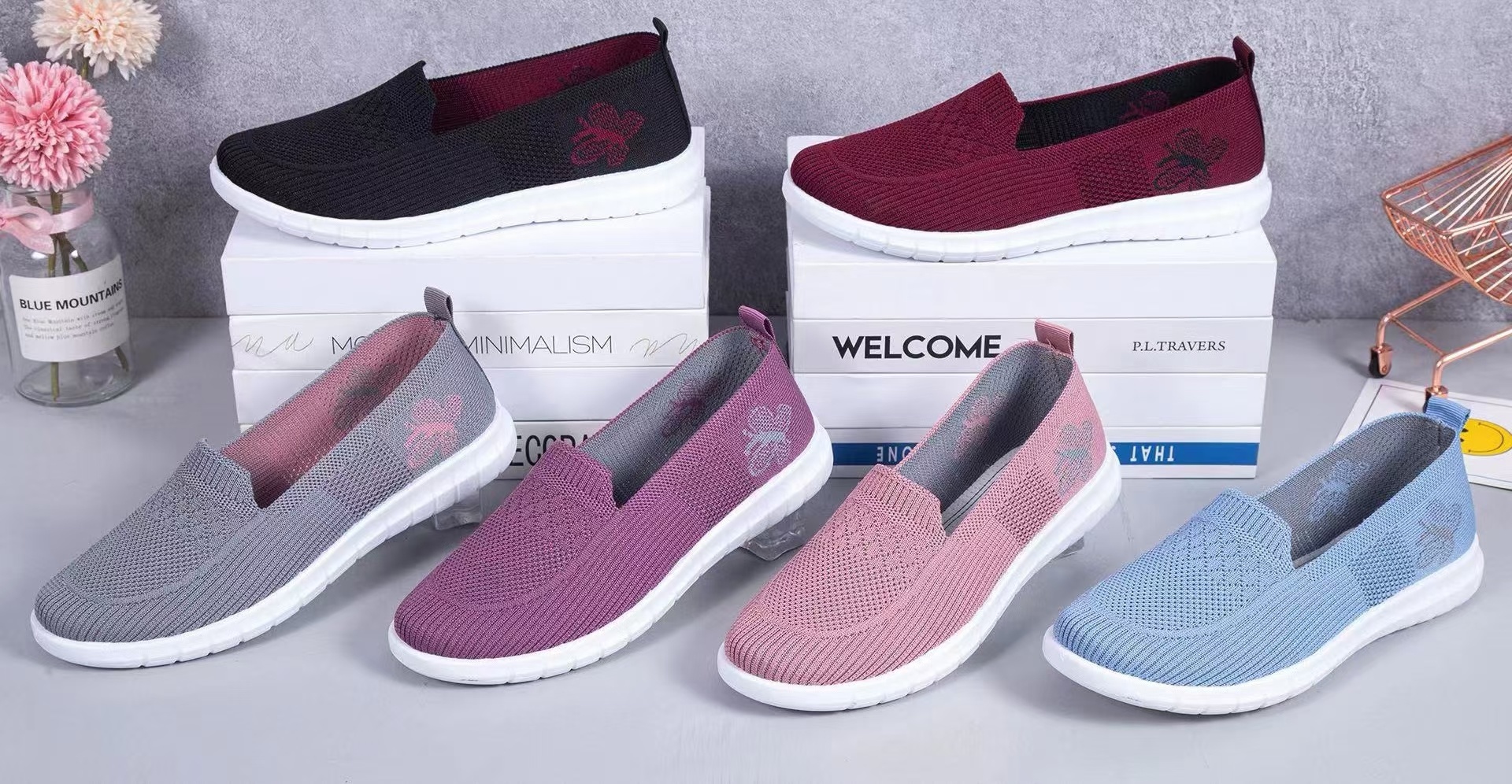 The new Feizhi women's shoes from Must-Win are a bestseller. They are a trendy, breathable and versatile women's shoe for spring. The Feizhi soft-soled anti-odor youth sports casual shoes are available at 43794-04075 Item Picture
